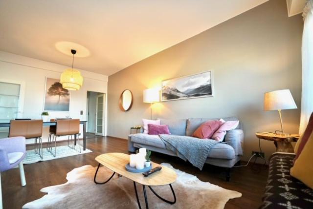 Cozy And Bright 2-Bedroom Apartment Washer And Dryer, King Size Bed Rovaniemi Exteriör bild