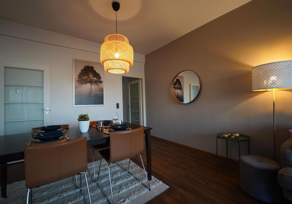 Cozy And Bright 2-Bedroom Apartment Washer And Dryer, King Size Bed Rovaniemi Exteriör bild